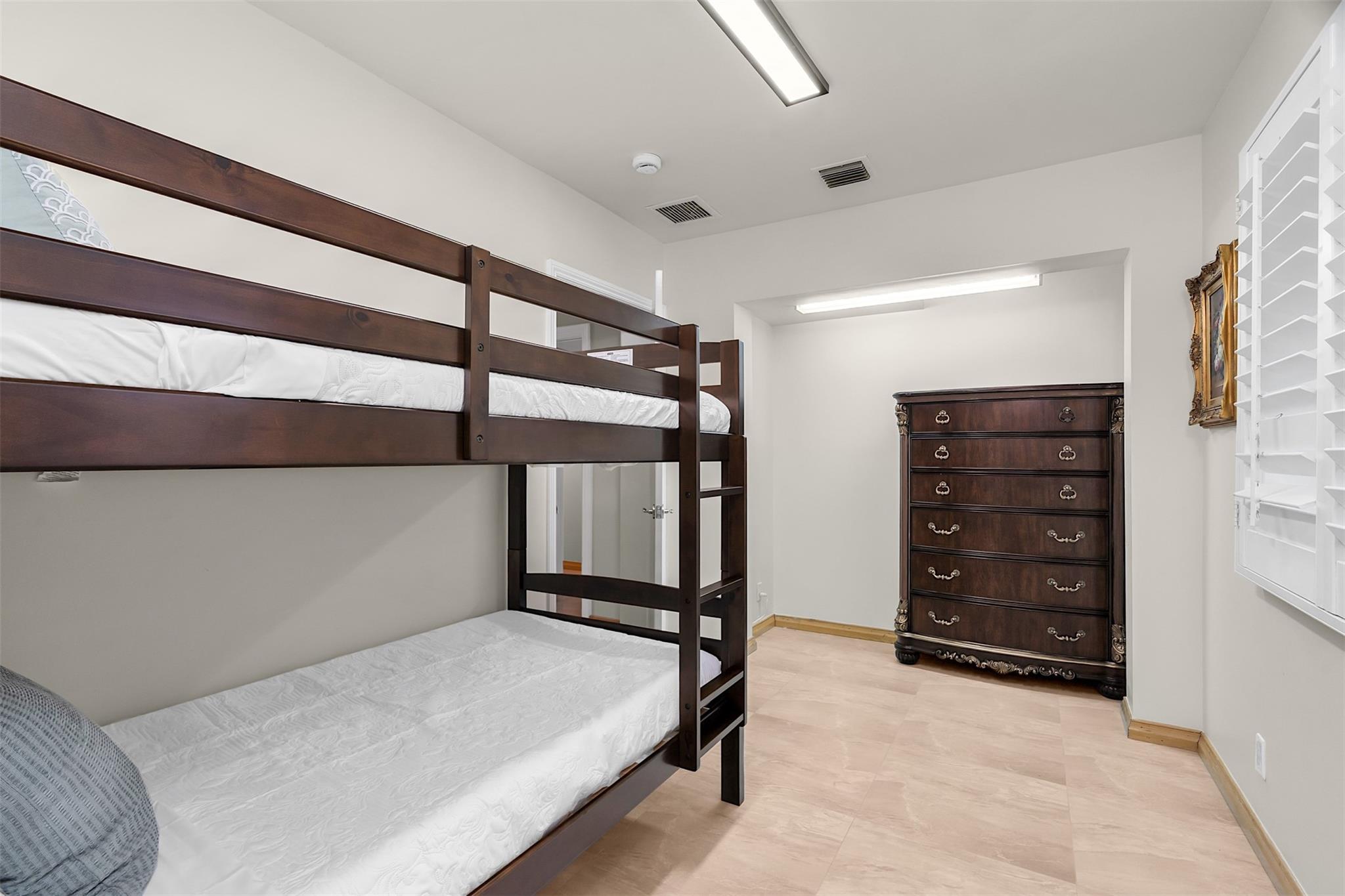 NURMI ISLES ISLAND NO 2 - Residential Lease