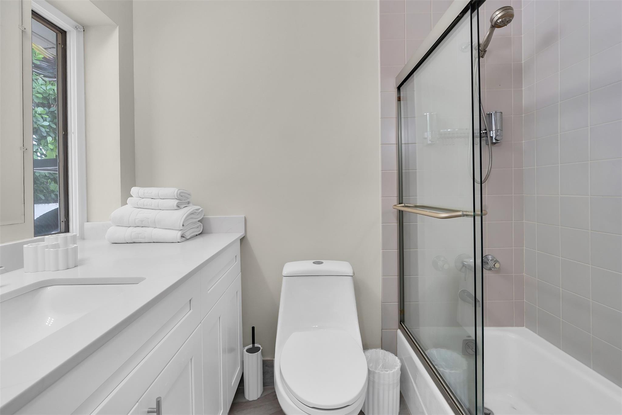 NURMI ISLES ISLAND NO 2 - Residential Lease
