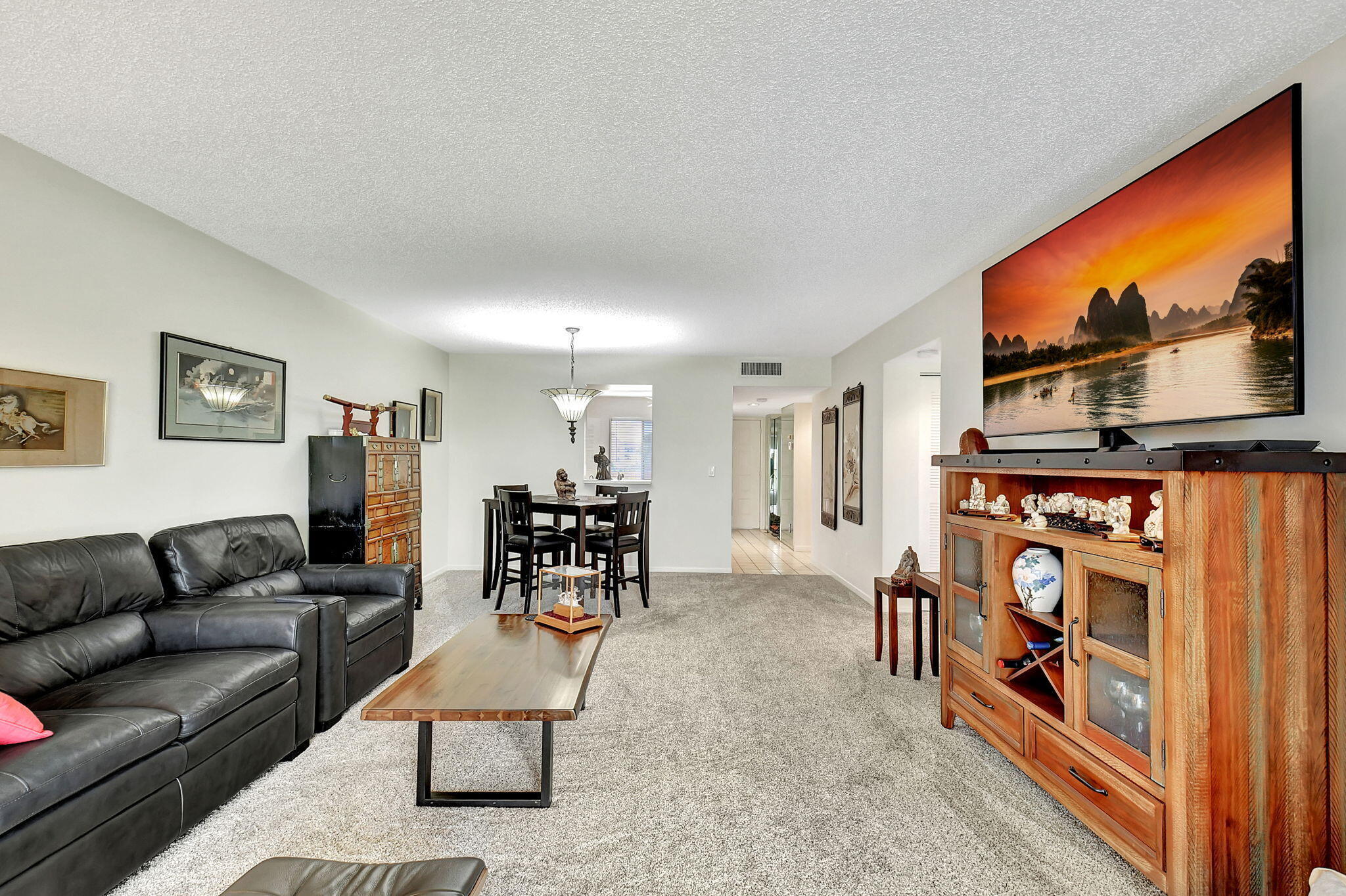 HUNTINGTON LAKES SEC THREE CONDOS - Residential Lease