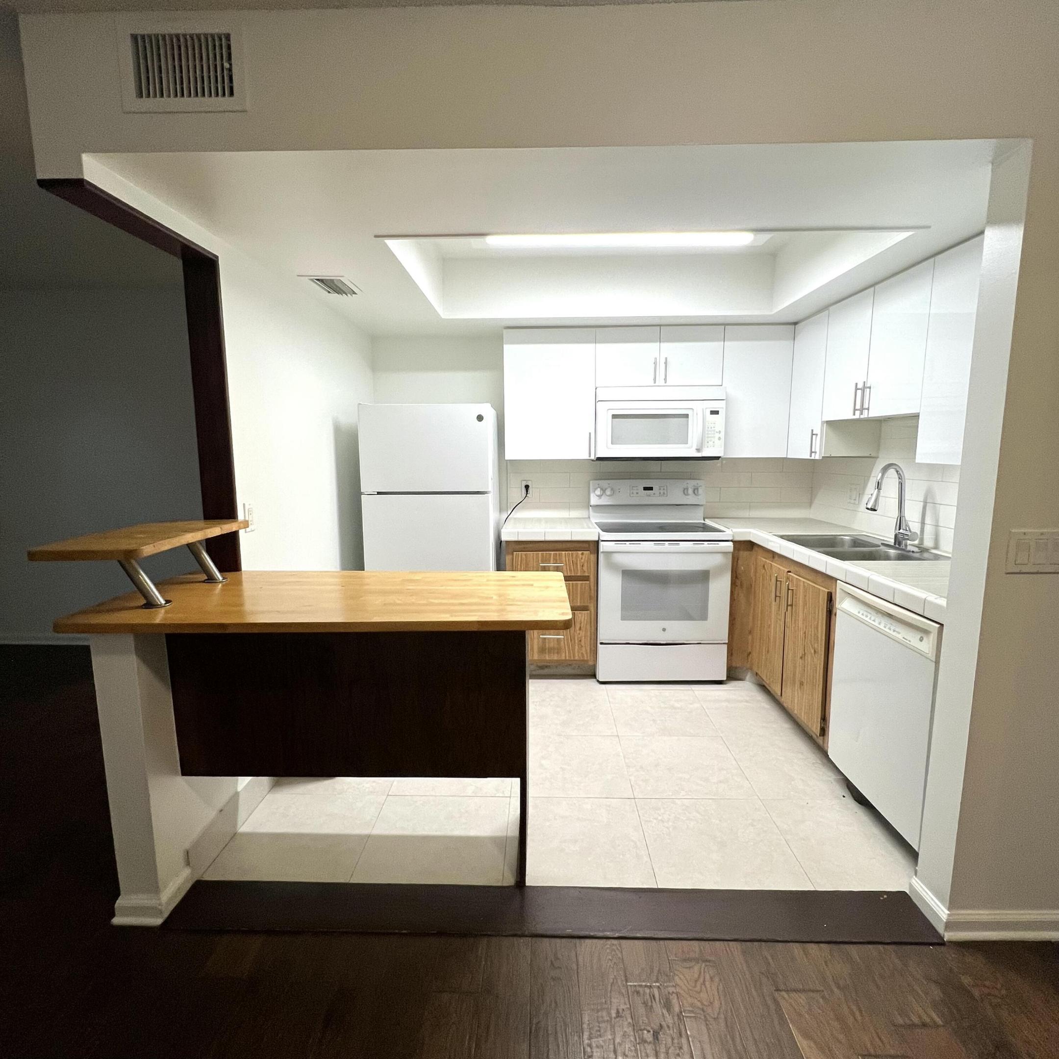 4205 Oak Terrace Drive 4205
