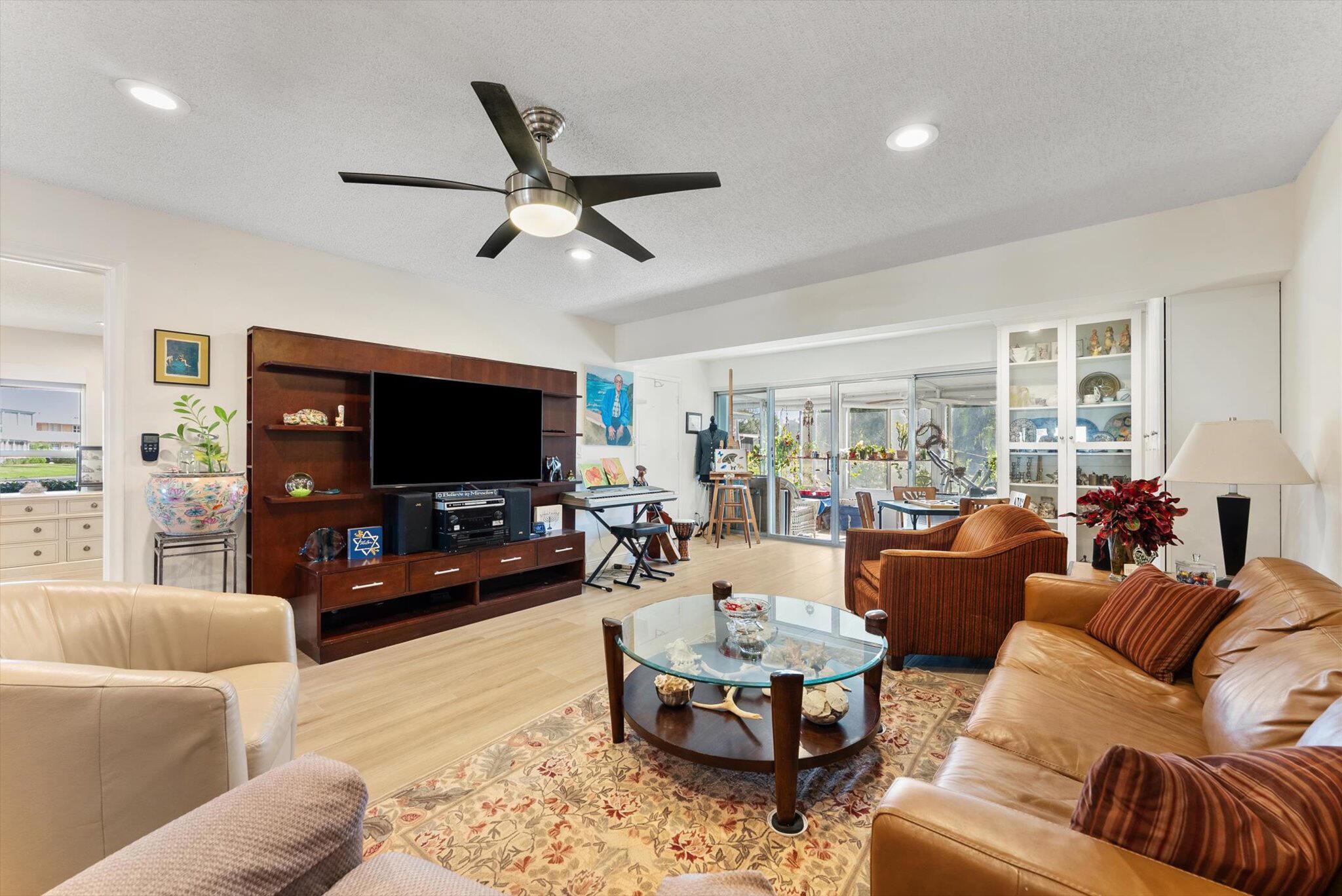 PINES OF DELRAY NORTH CON - Residential