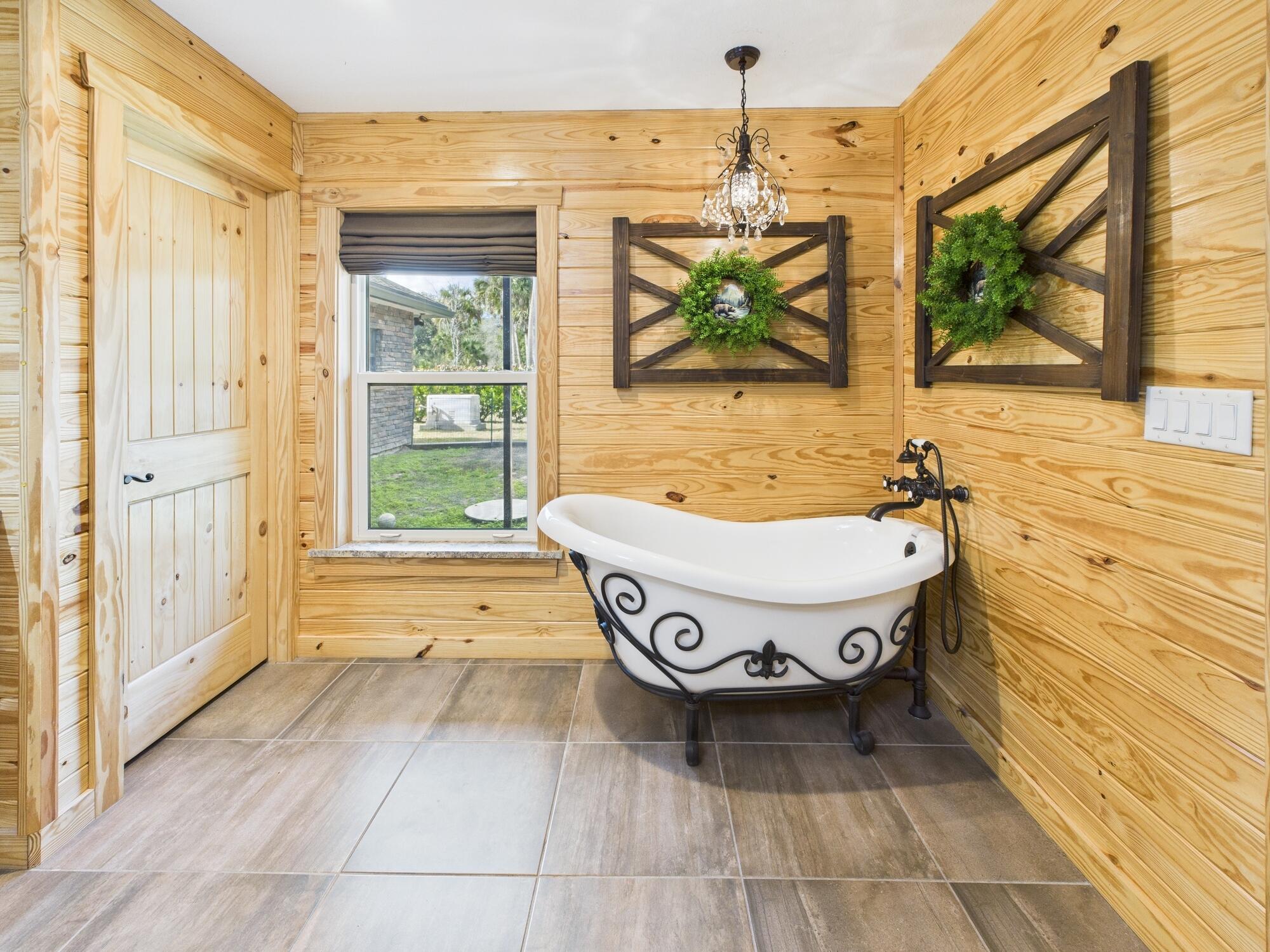 INDIAN HAMMOCK HUNT AND RIDING - Residential