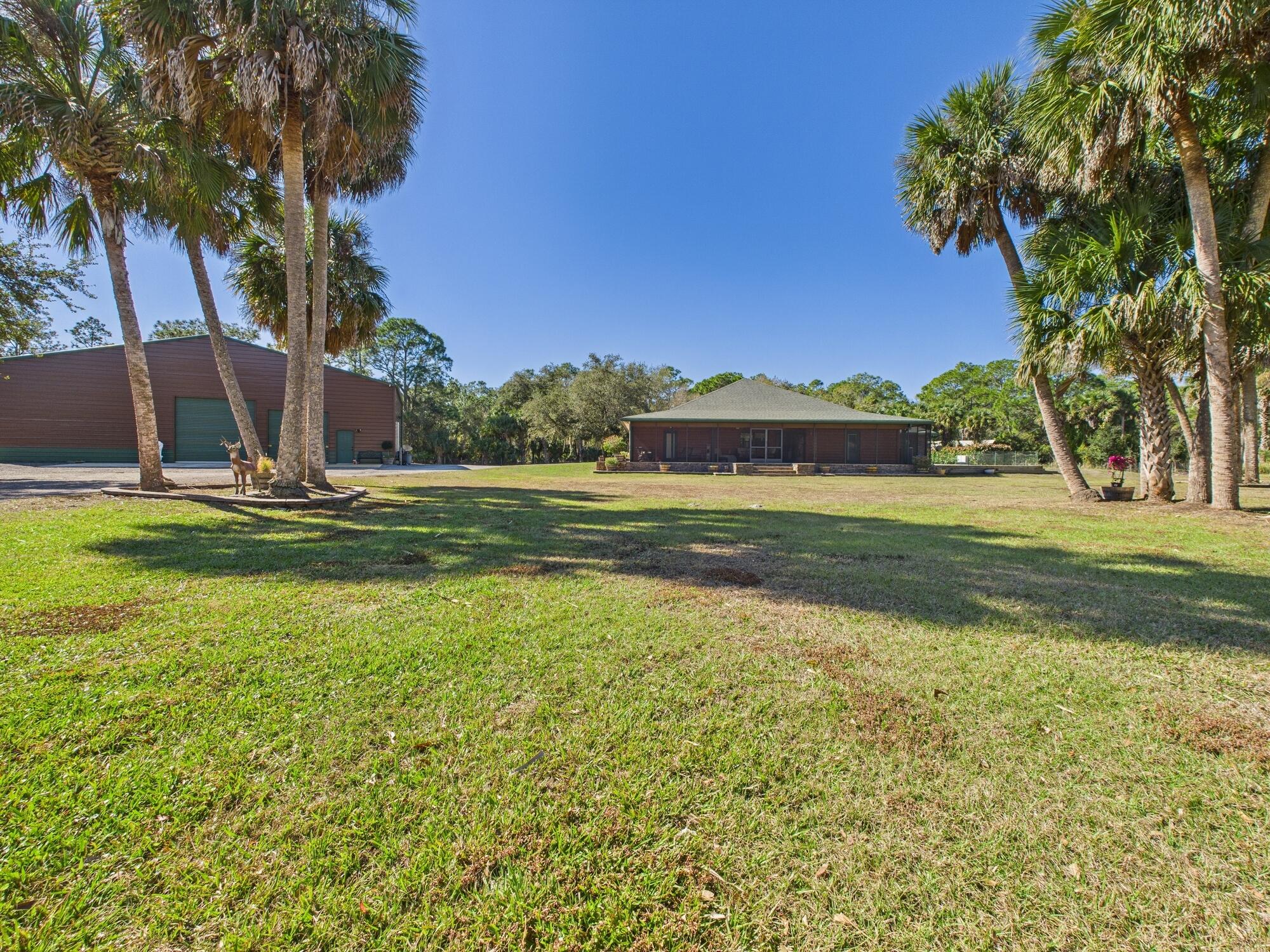 INDIAN HAMMOCK HUNT AND RIDING - Residential