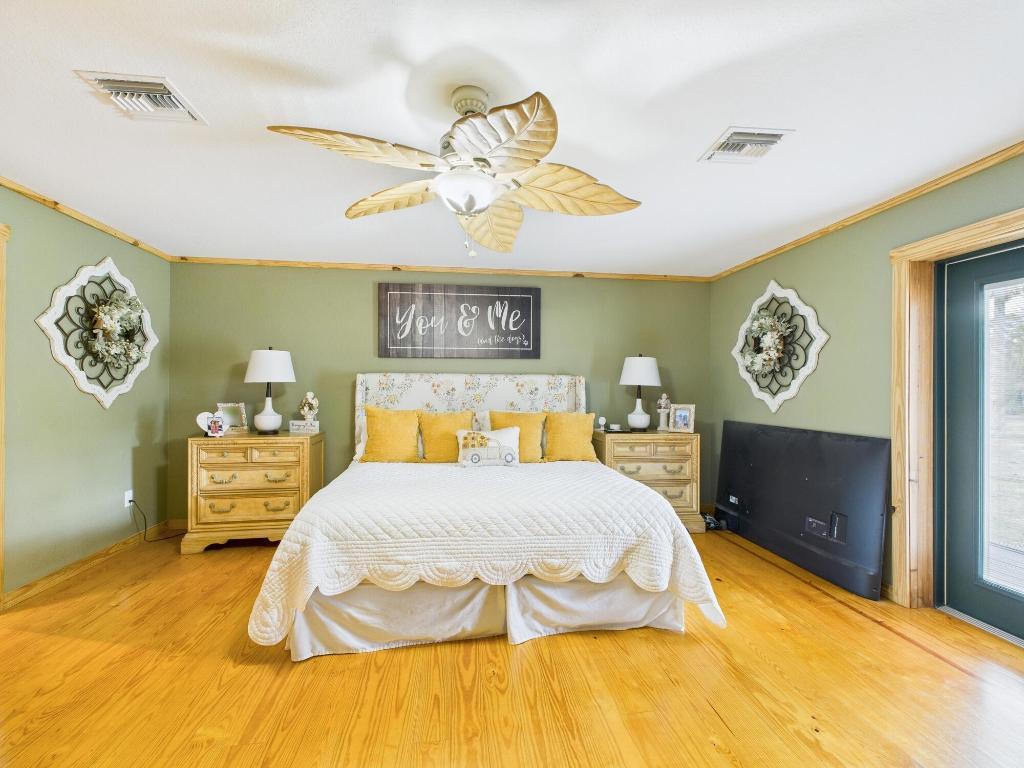 INDIAN HAMMOCK HUNT AND RIDING - Residential