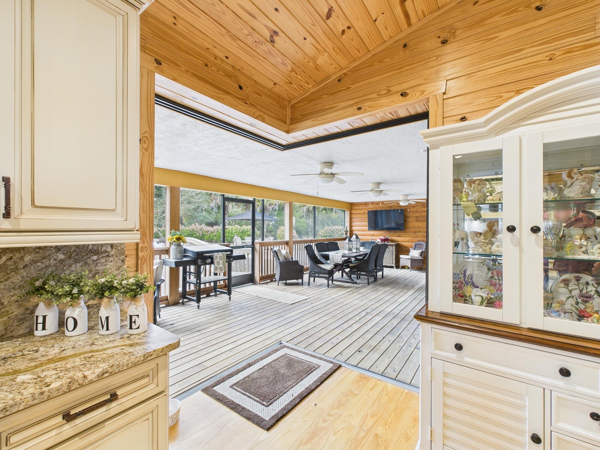 INDIAN HAMMOCK HUNT AND RIDING - Residential