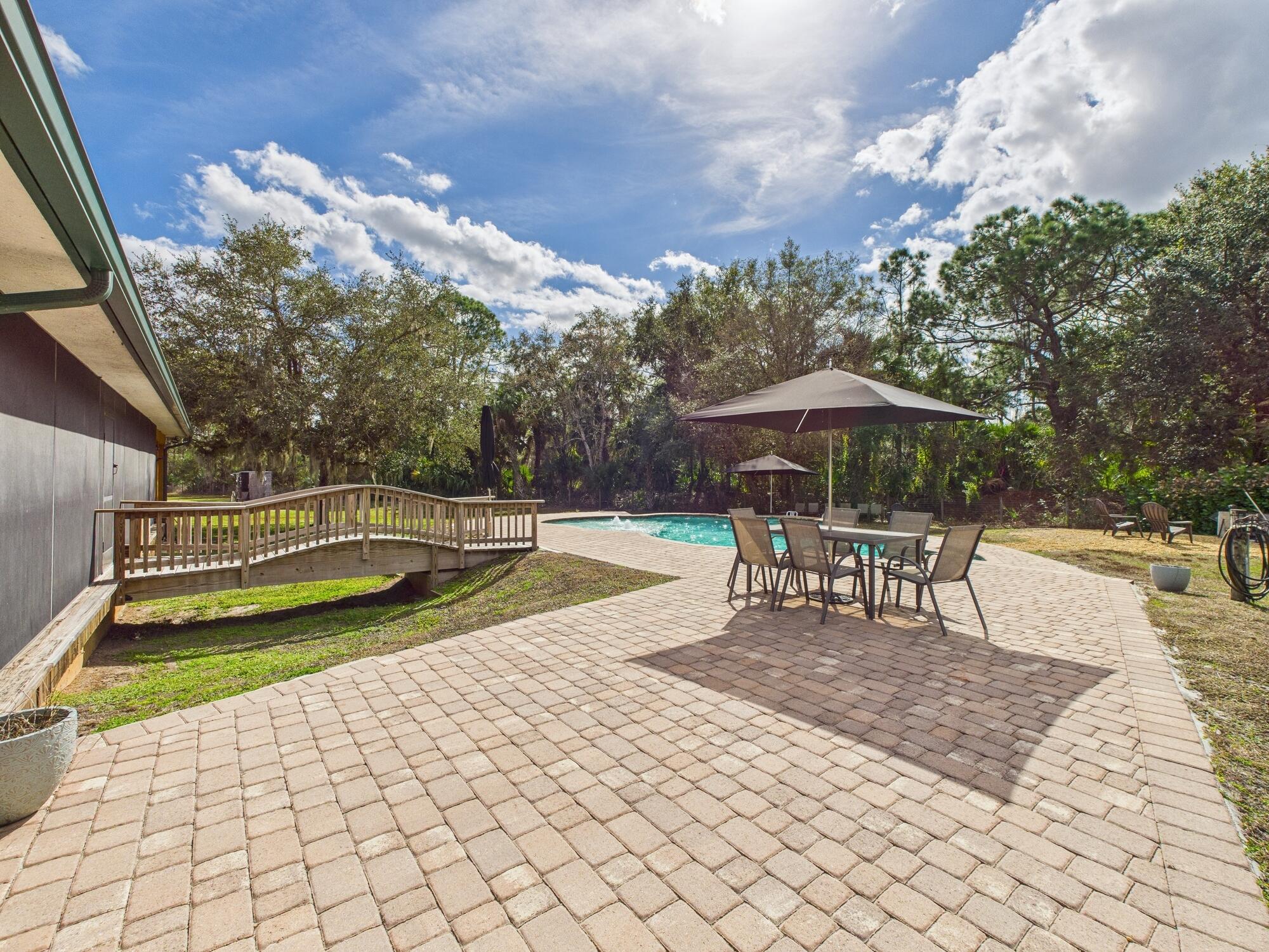 INDIAN HAMMOCK HUNT AND RIDING - Residential