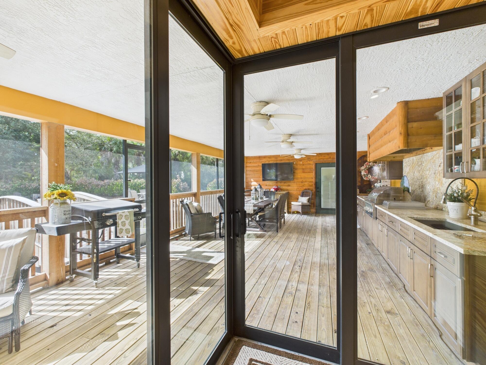 INDIAN HAMMOCK HUNT AND RIDING - Residential