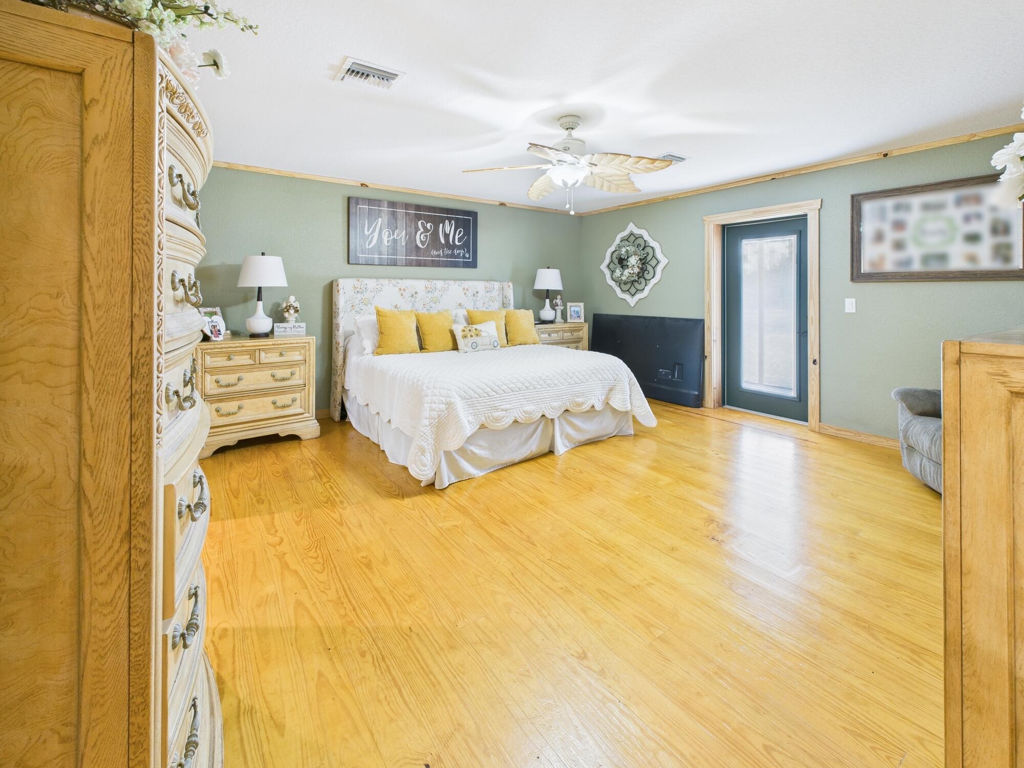 INDIAN HAMMOCK HUNT AND RIDING - Residential