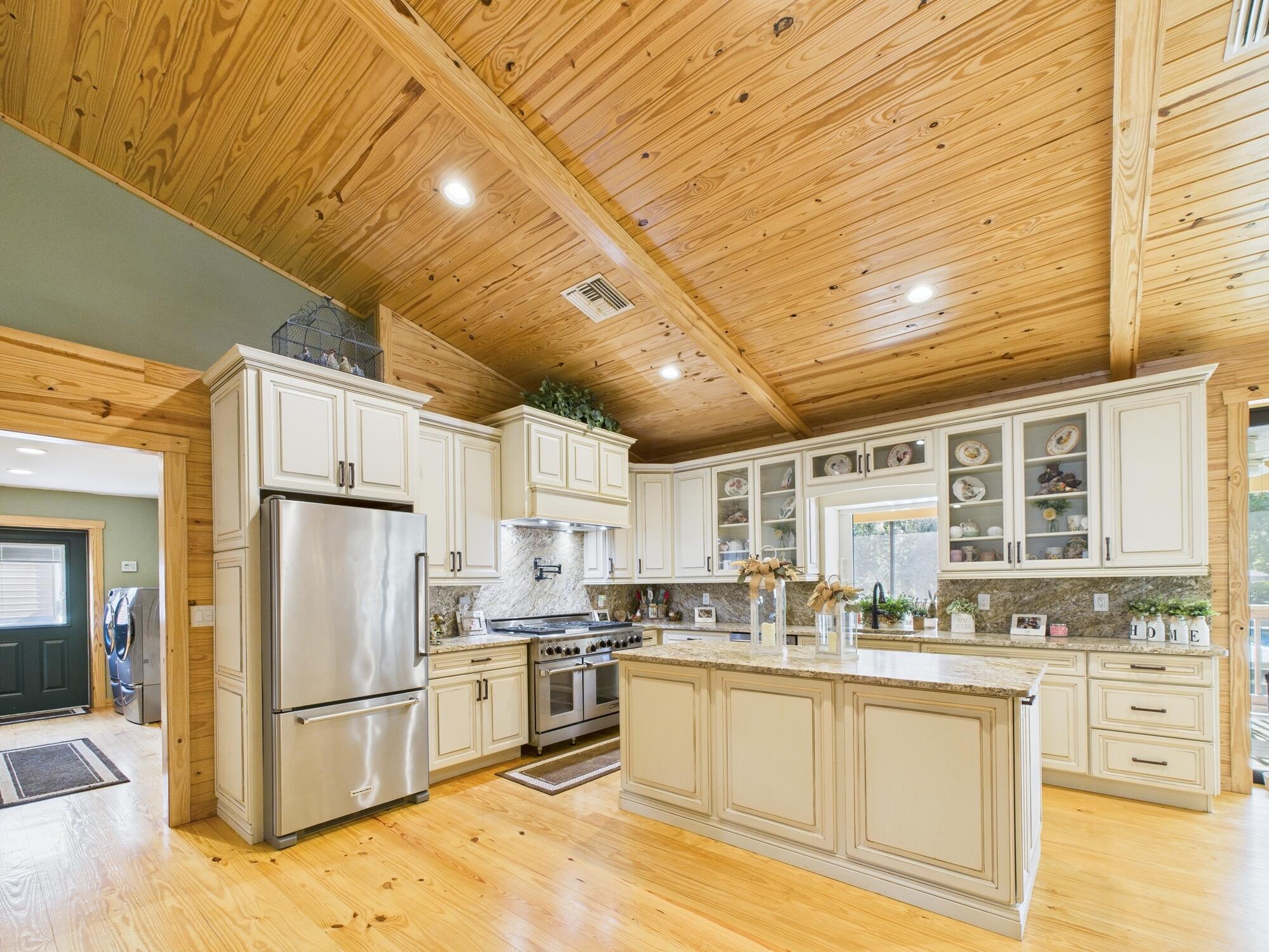 INDIAN HAMMOCK HUNT AND RIDING - Residential