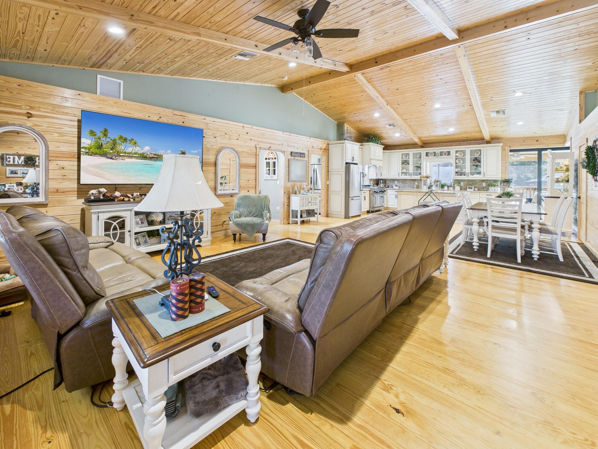 INDIAN HAMMOCK HUNT AND RIDING - Residential