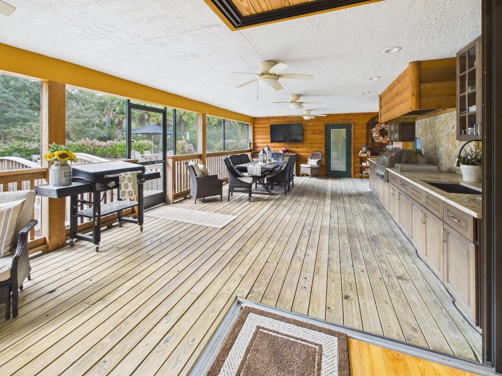 INDIAN HAMMOCK HUNT AND RIDING - Residential