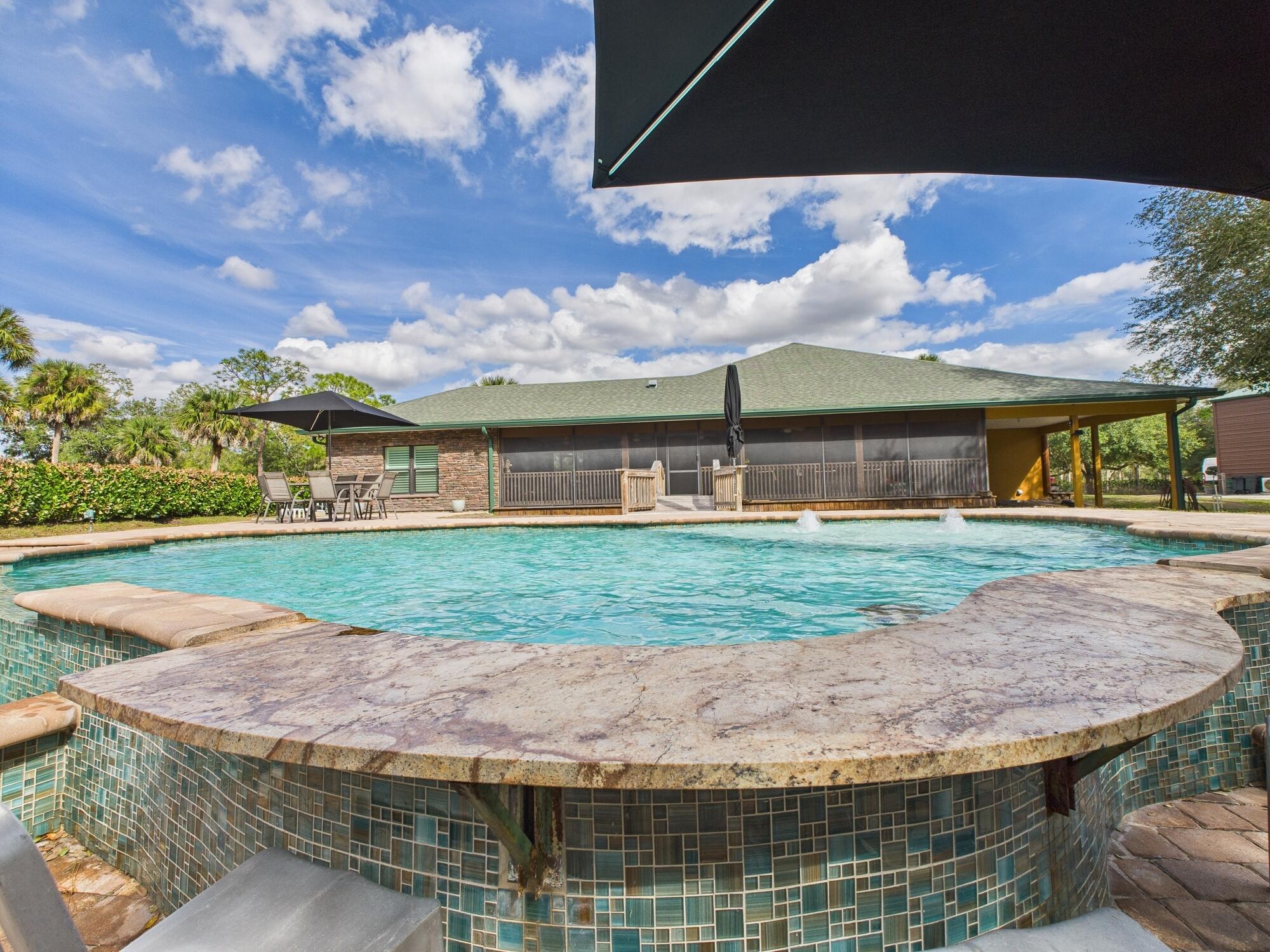 INDIAN HAMMOCK HUNT AND RIDING - Residential