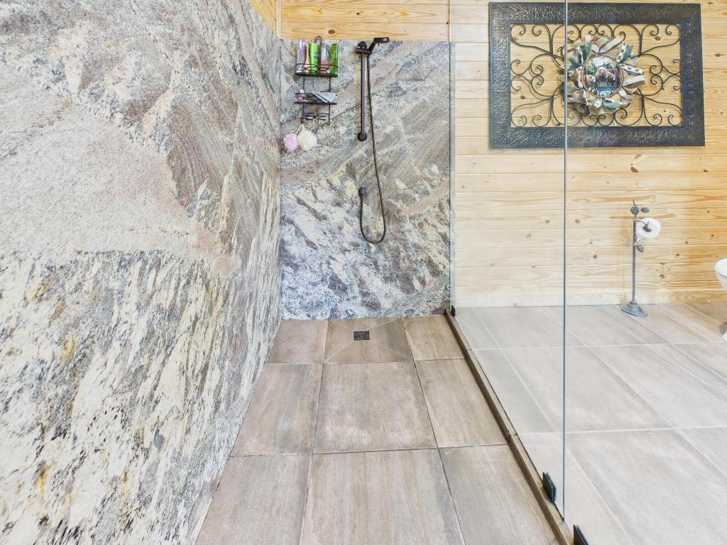 INDIAN HAMMOCK HUNT AND RIDING - Residential