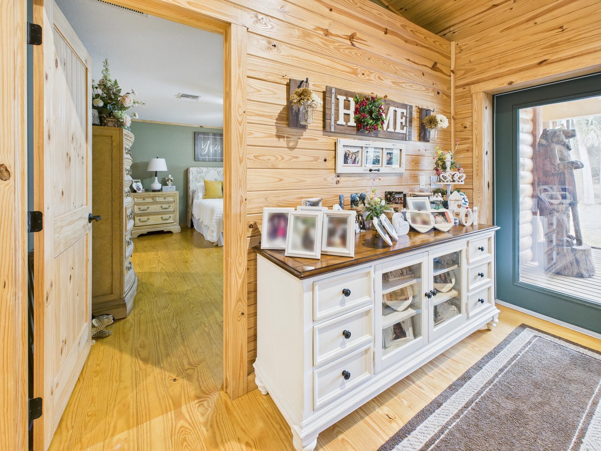 INDIAN HAMMOCK HUNT AND RIDING - Residential