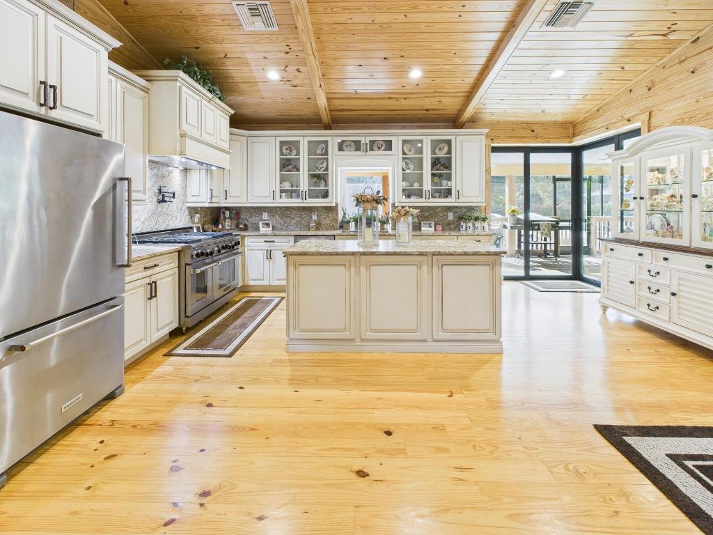 INDIAN HAMMOCK HUNT AND RIDING - Residential