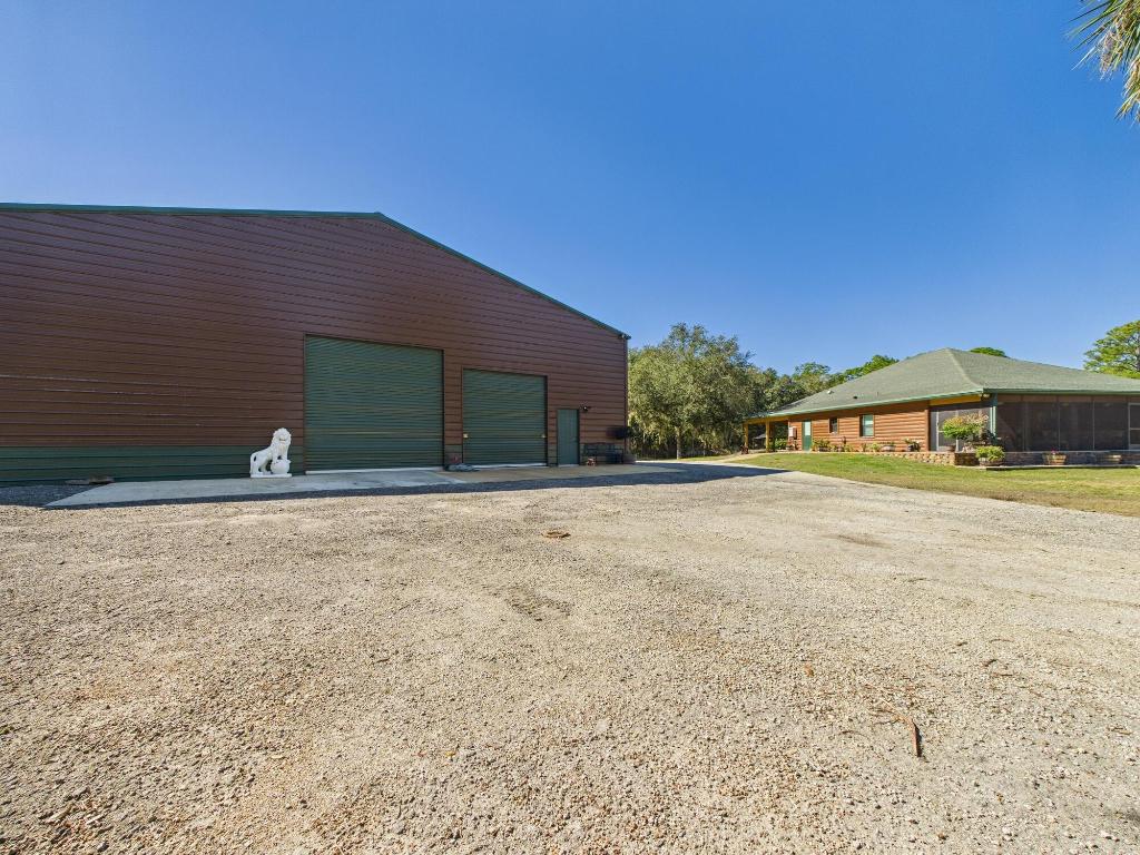 INDIAN HAMMOCK HUNT AND RIDING - Residential