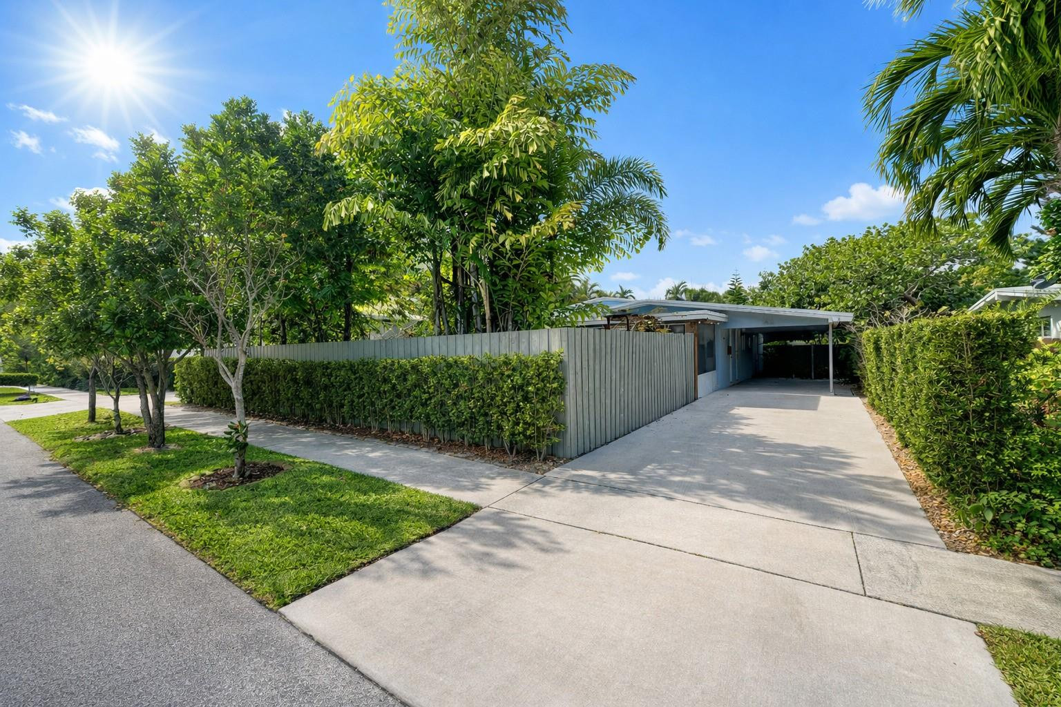 Poinsettia Heights - Residential