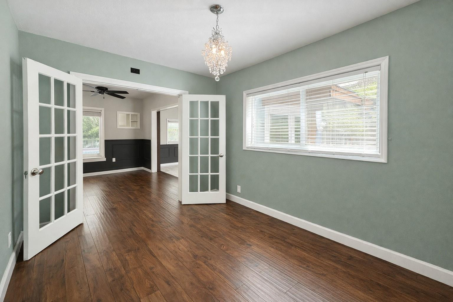 Poinsettia Heights - Residential