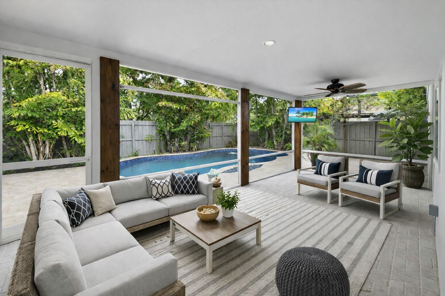 Poinsettia Heights - Residential