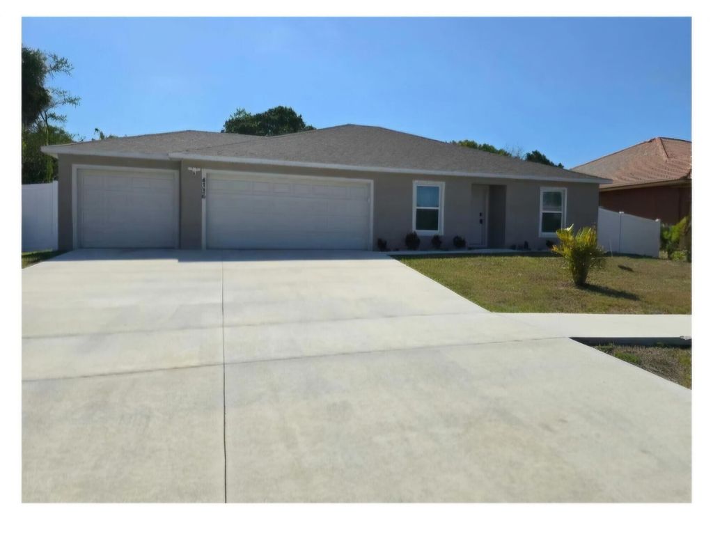 Photo of 4336 SW Yamada Drive, Port Saint Lucie, FL 34953 (MLS # R11076459)