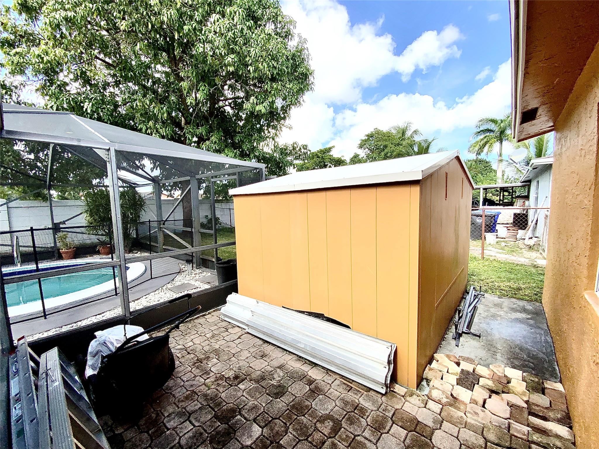 North Lauderdale Village - Residential