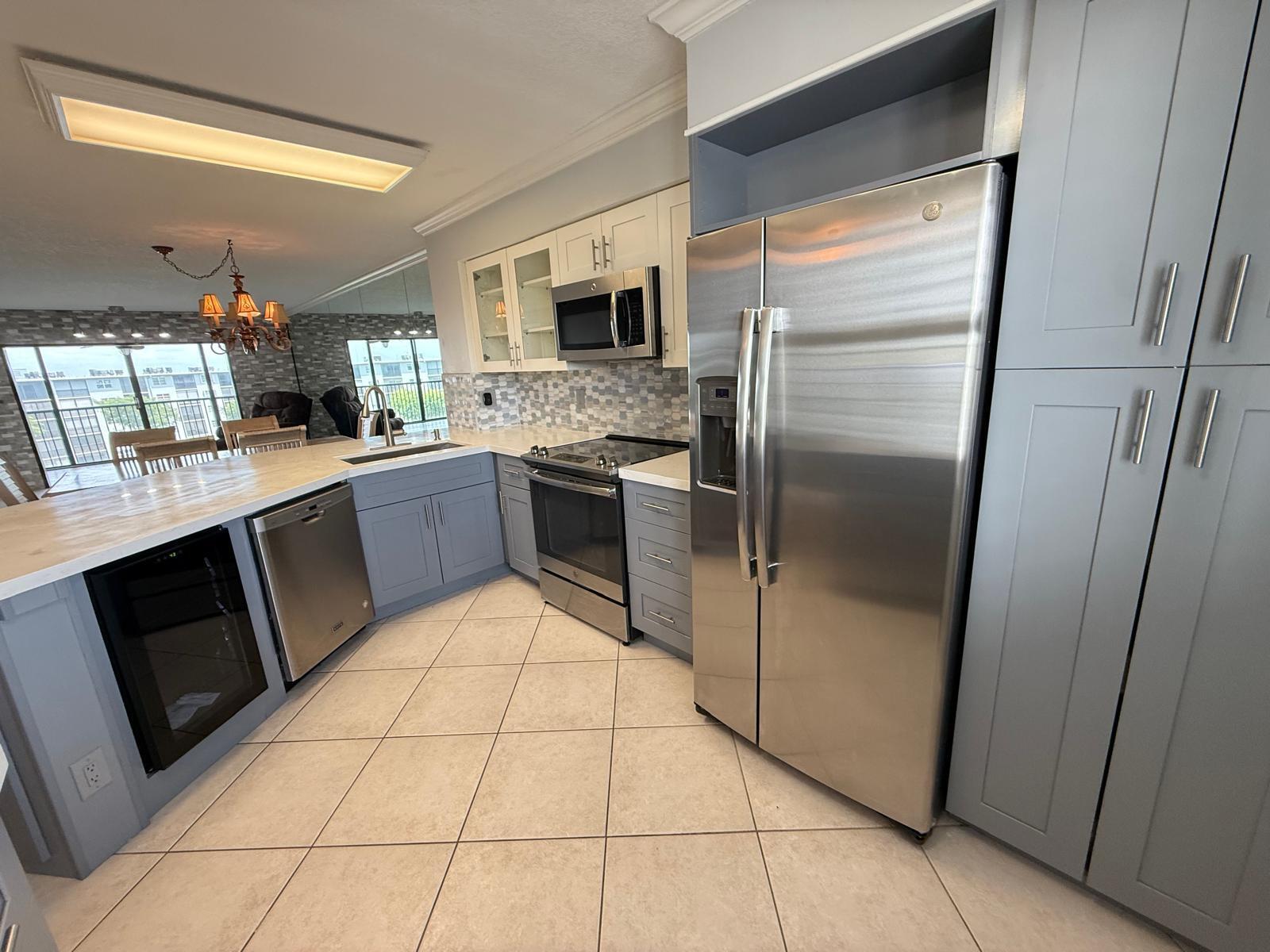 2215 CYPRESS ISLAND Drive 505