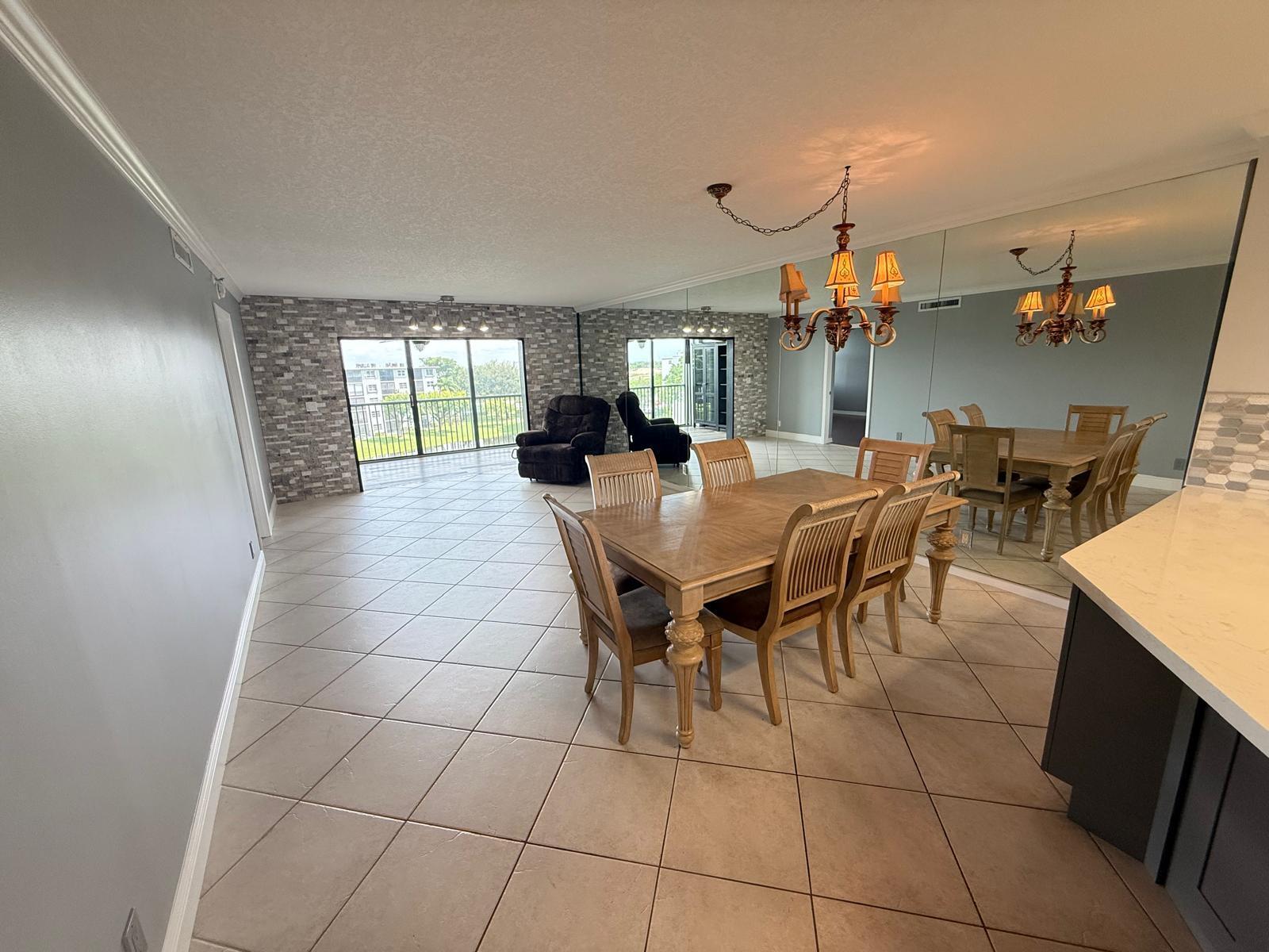 2215 CYPRESS ISLAND Drive 505