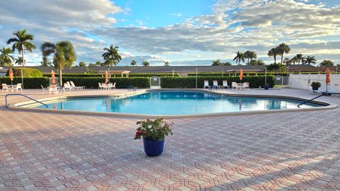 2568 Dudley Drive E G West Palm Beach FL 33415