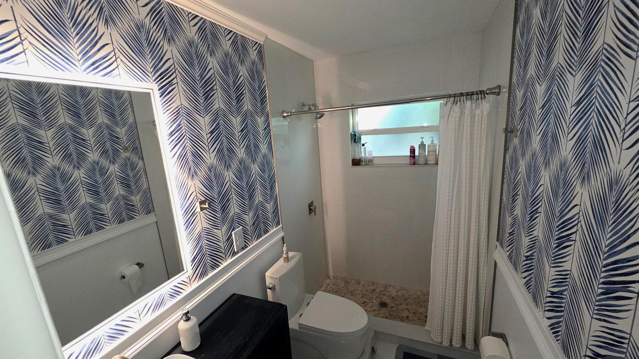 CRESTHAVEN VILLAS CONDO 2 - Residential