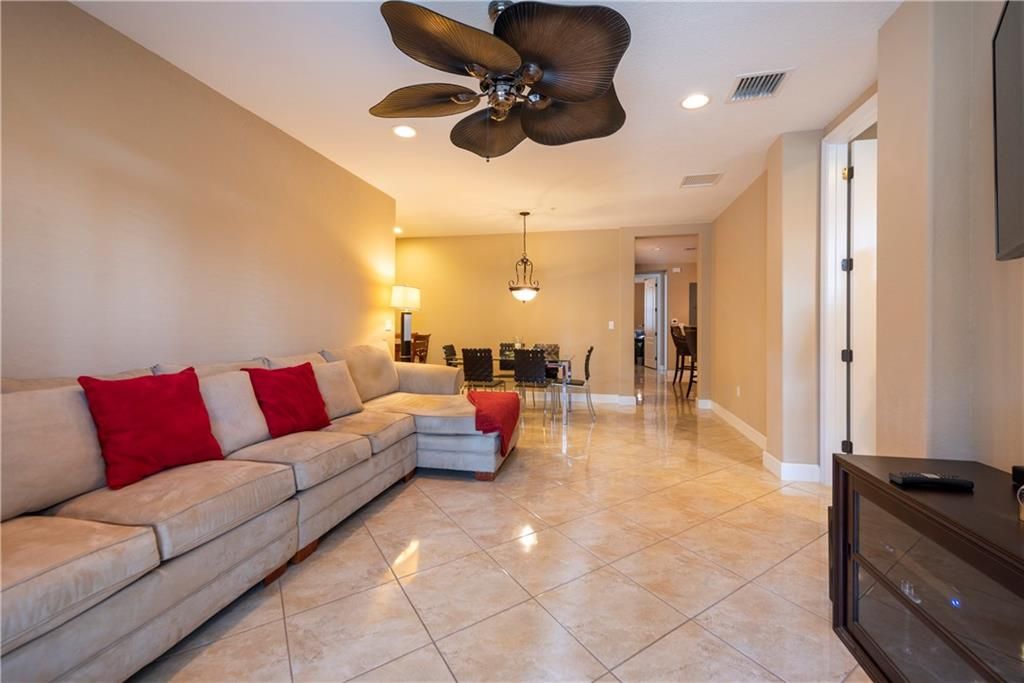 Photo of 812 SW 147 Ave #3607, Pembroke Pines, FL 33027 (MLS # F10385020)
