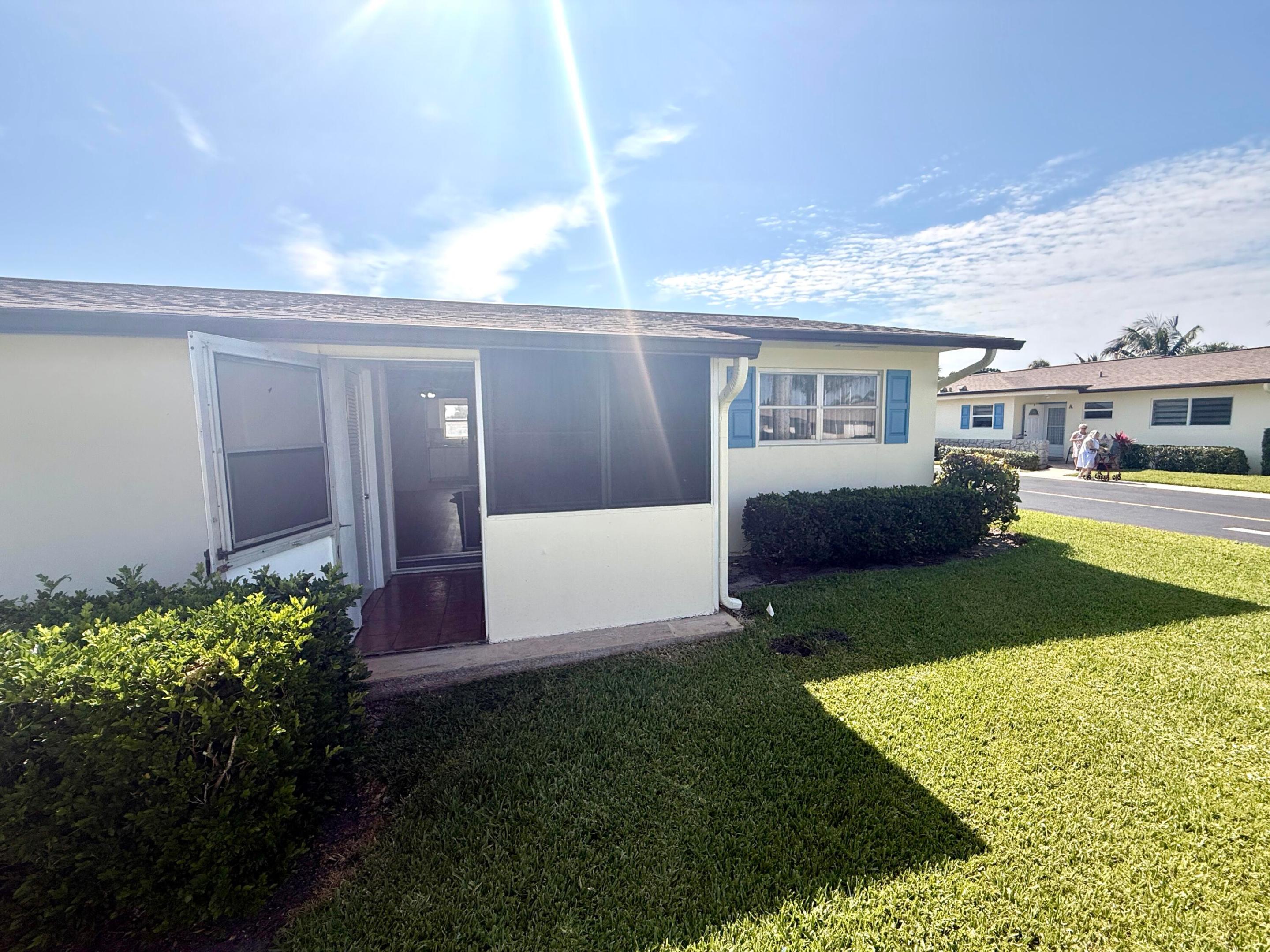 CRESTHAVEN VILLAS 14 CONDO - Residential Lease