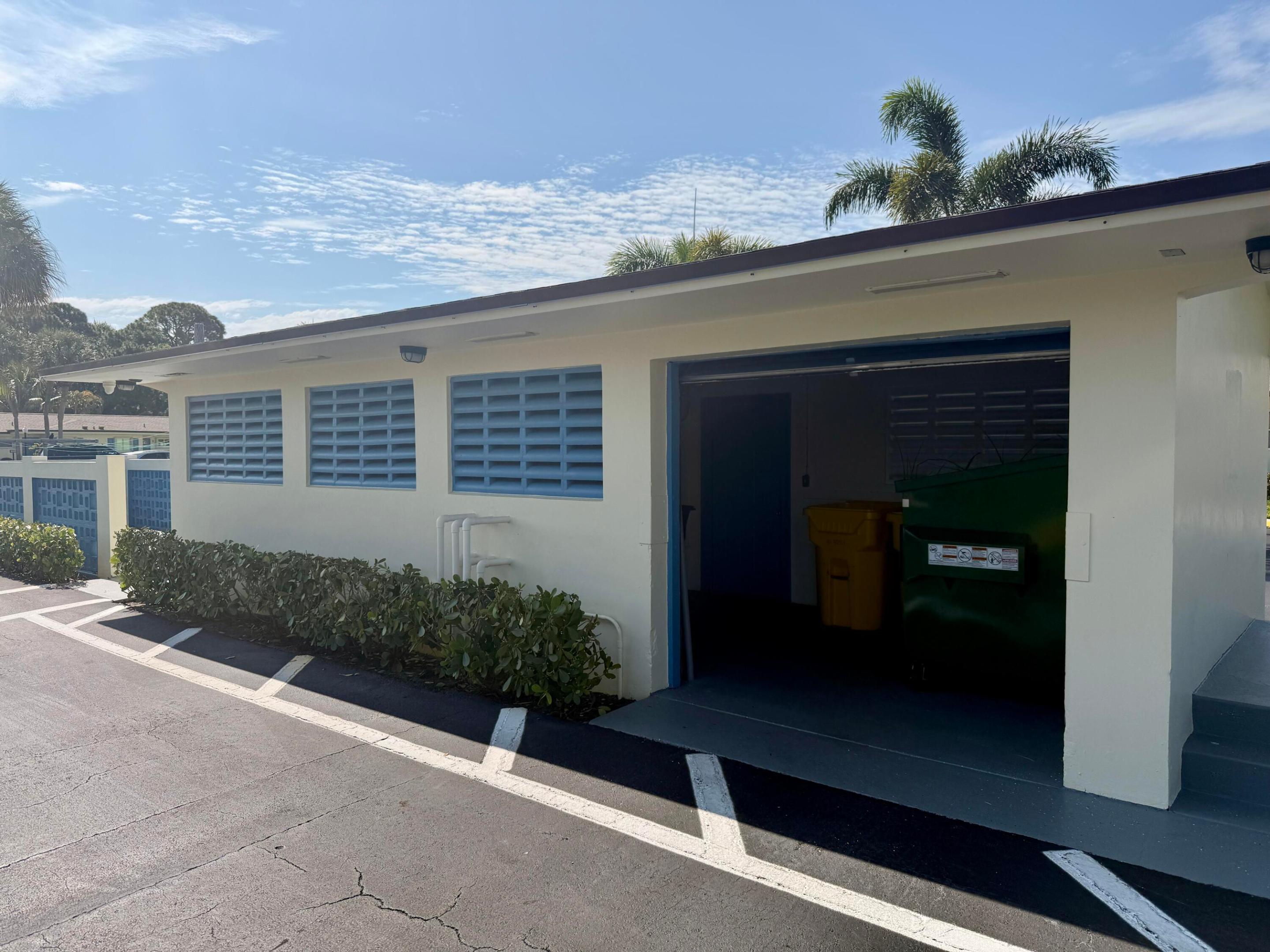 CRESTHAVEN VILLAS 14 CONDO - Residential Lease