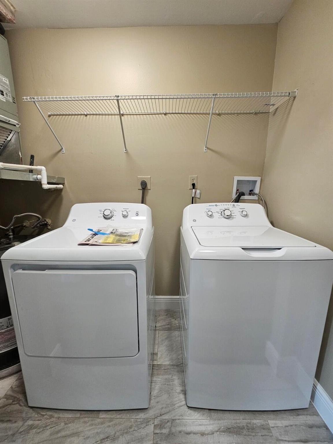 FOREST GLEN - Residential Lease