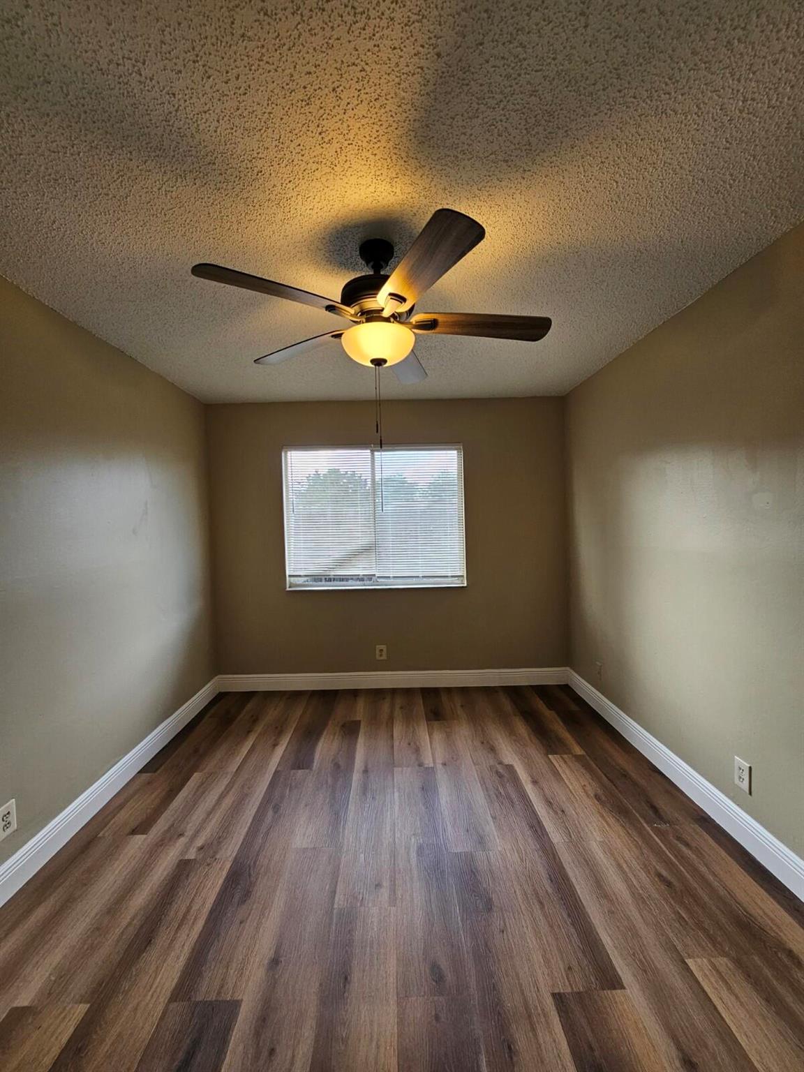 FOREST GLEN - Residential Lease