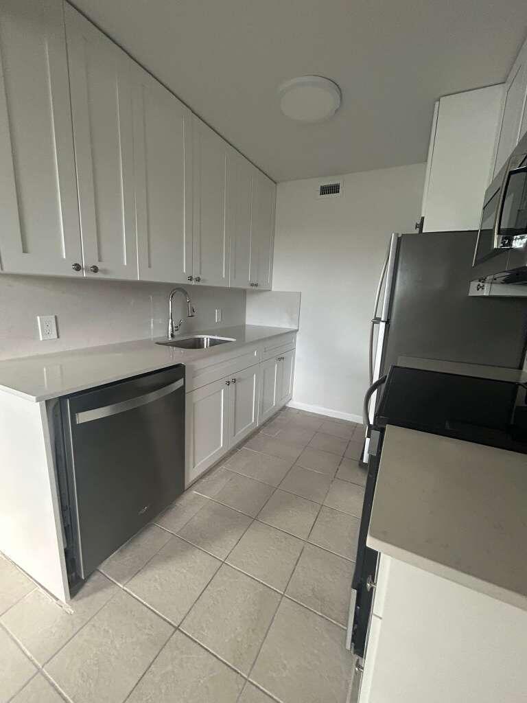 4119 Newport U, Deerfield Beach, FL, 33442/$119,000 3 4119 Newport U