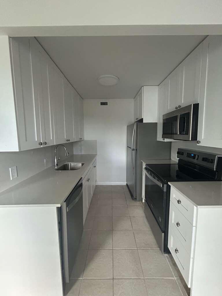 Photo of 4119 Newport U, Deerfield Beach, FL 33442 (MLS # B26073888)