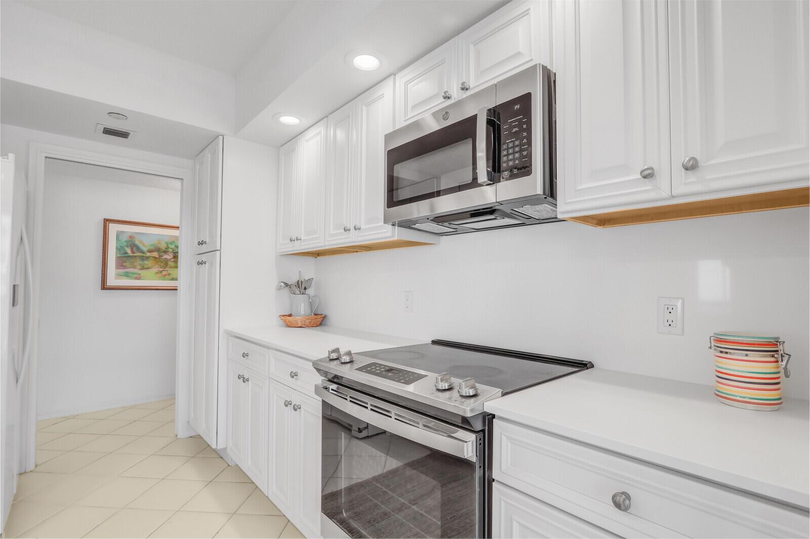 MARTINIQUE 2 CONDO - Residential Lease