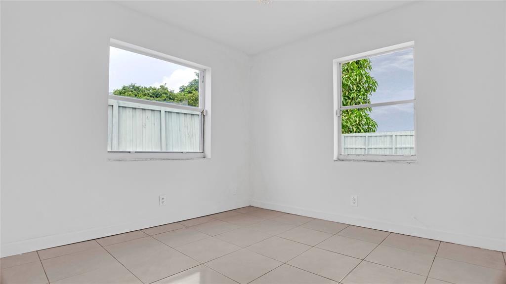 North Lauderdale Village - Residential Lease