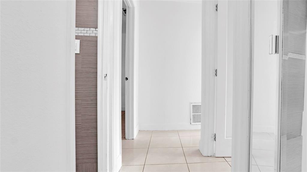 North Lauderdale Village - Residential Lease