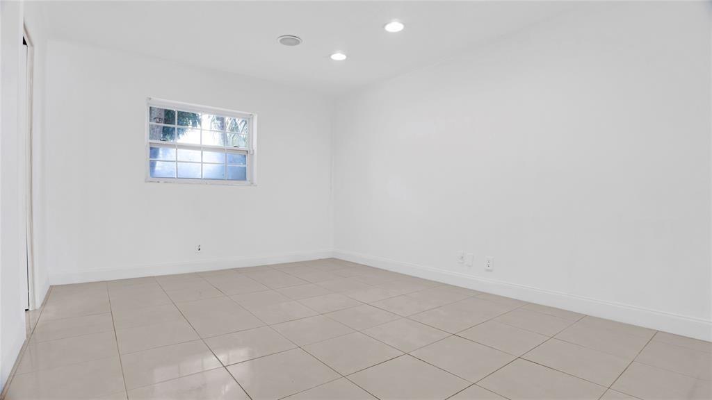 North Lauderdale Village - Residential Lease