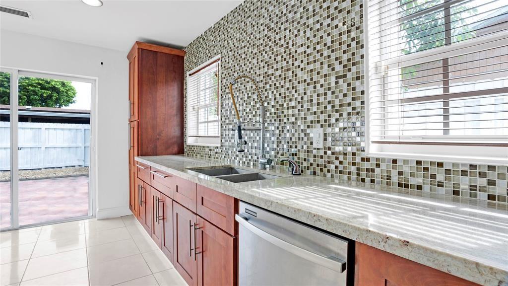 North Lauderdale Village - Residential Lease