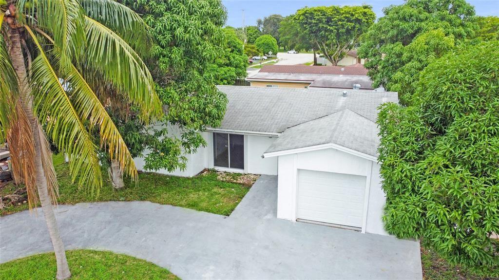 North Lauderdale Village - Residential Lease