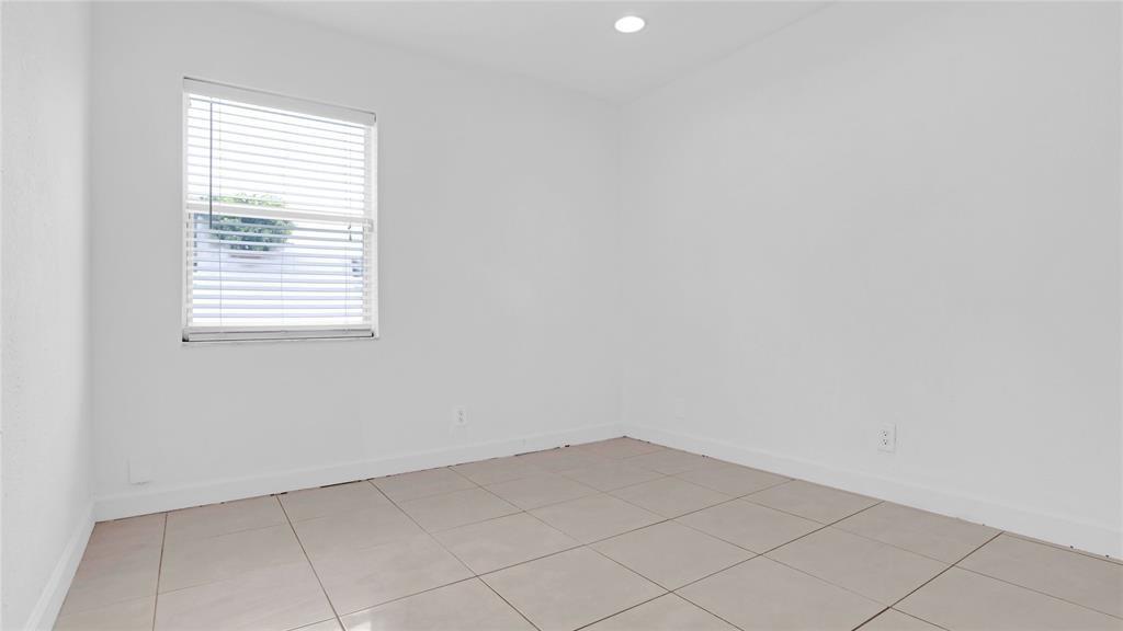 North Lauderdale Village - Residential Lease