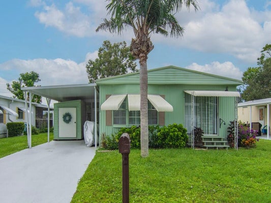 187 W CARIBBEAN, PORT SAINT LUCIE, FL 34952 - Image 7cd5fbbb41708a04cbbf5bd3e4b342ff/1842883221