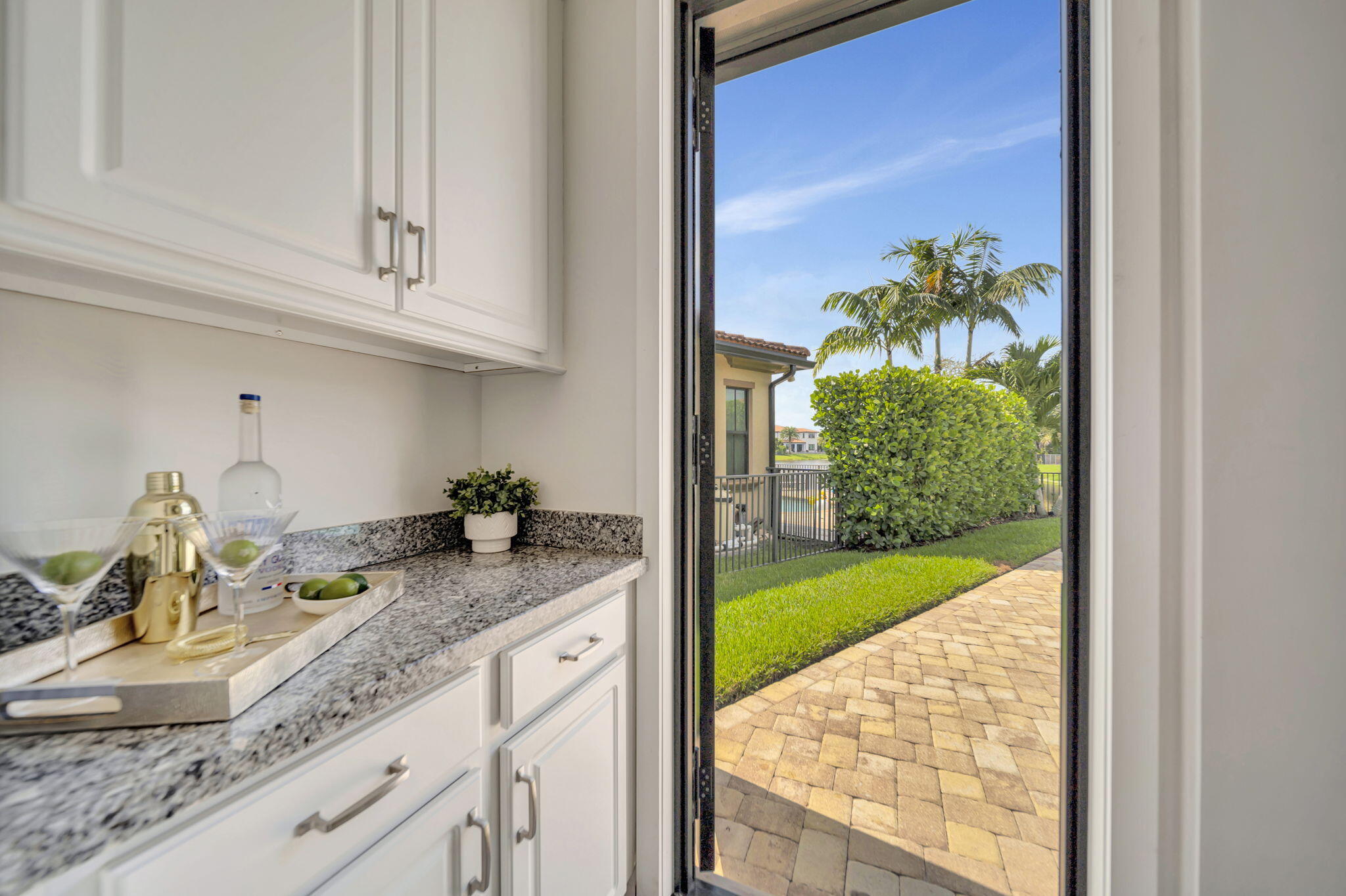 11146 Meridian Dr N, Parkland, FL, 33076, USA, 5 Bedrooms Bedrooms, ,5 BathroomsBathrooms,Residential,Contingent,11146 Meridian Dr N,B26057764
