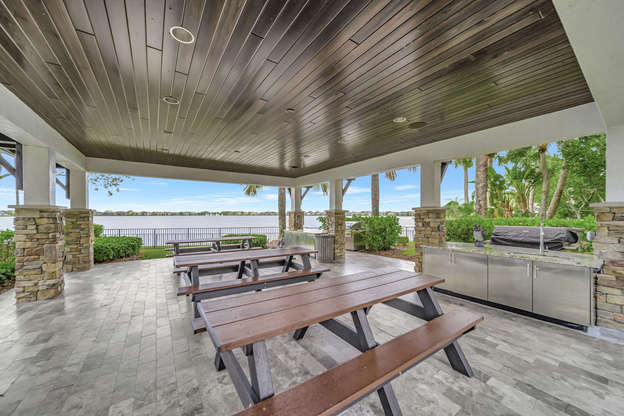 11146 Meridian Dr N, Parkland, FL, 33076, USA, 5 Bedrooms Bedrooms, ,5 BathroomsBathrooms,Residential,Contingent,11146 Meridian Dr N,B26057764