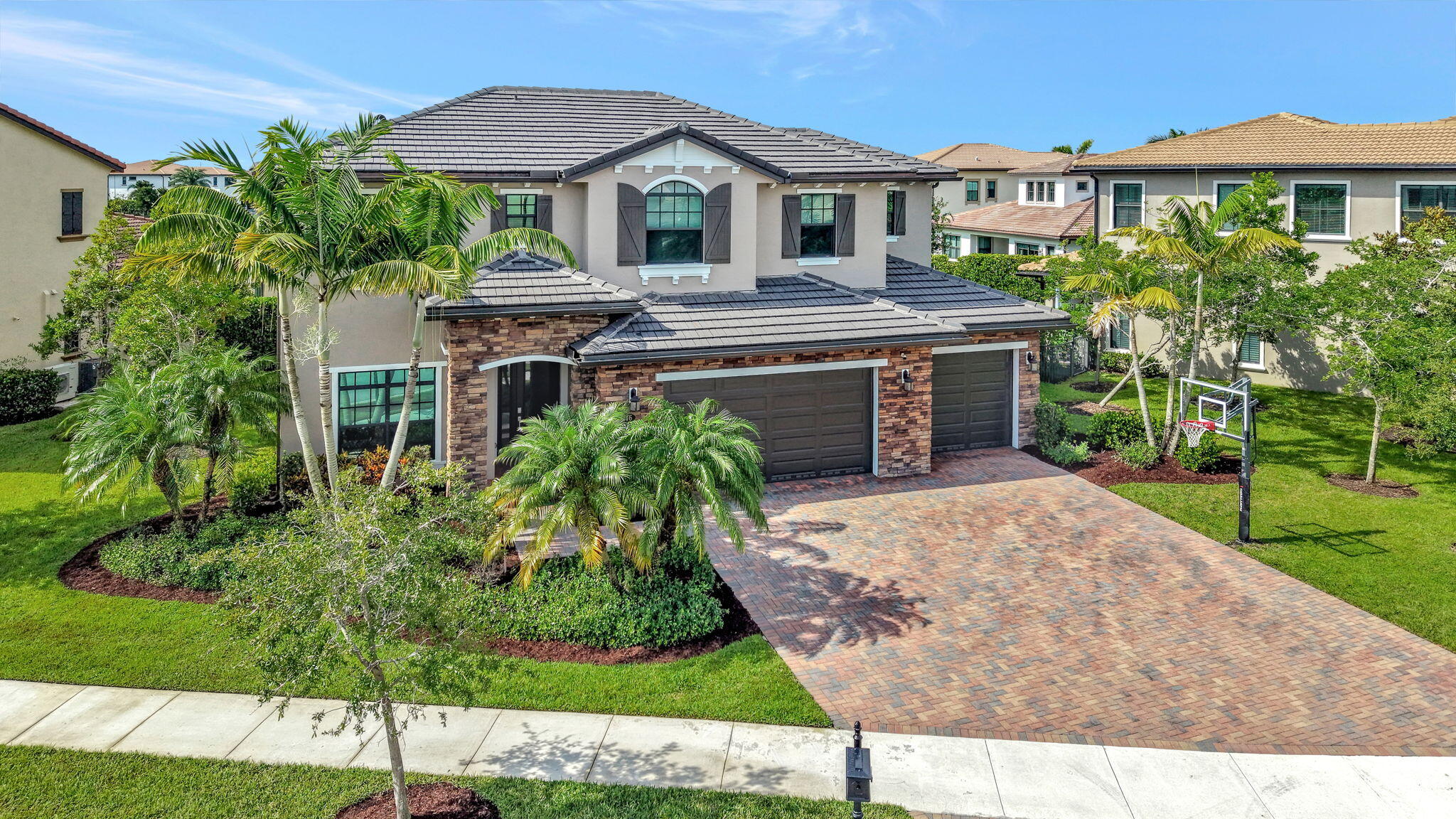 11146 Meridian Dr N, Parkland, FL, 33076, USA, 5 Bedrooms Bedrooms, ,5 BathroomsBathrooms,Residential,Contingent,11146 Meridian Dr N,B26057764