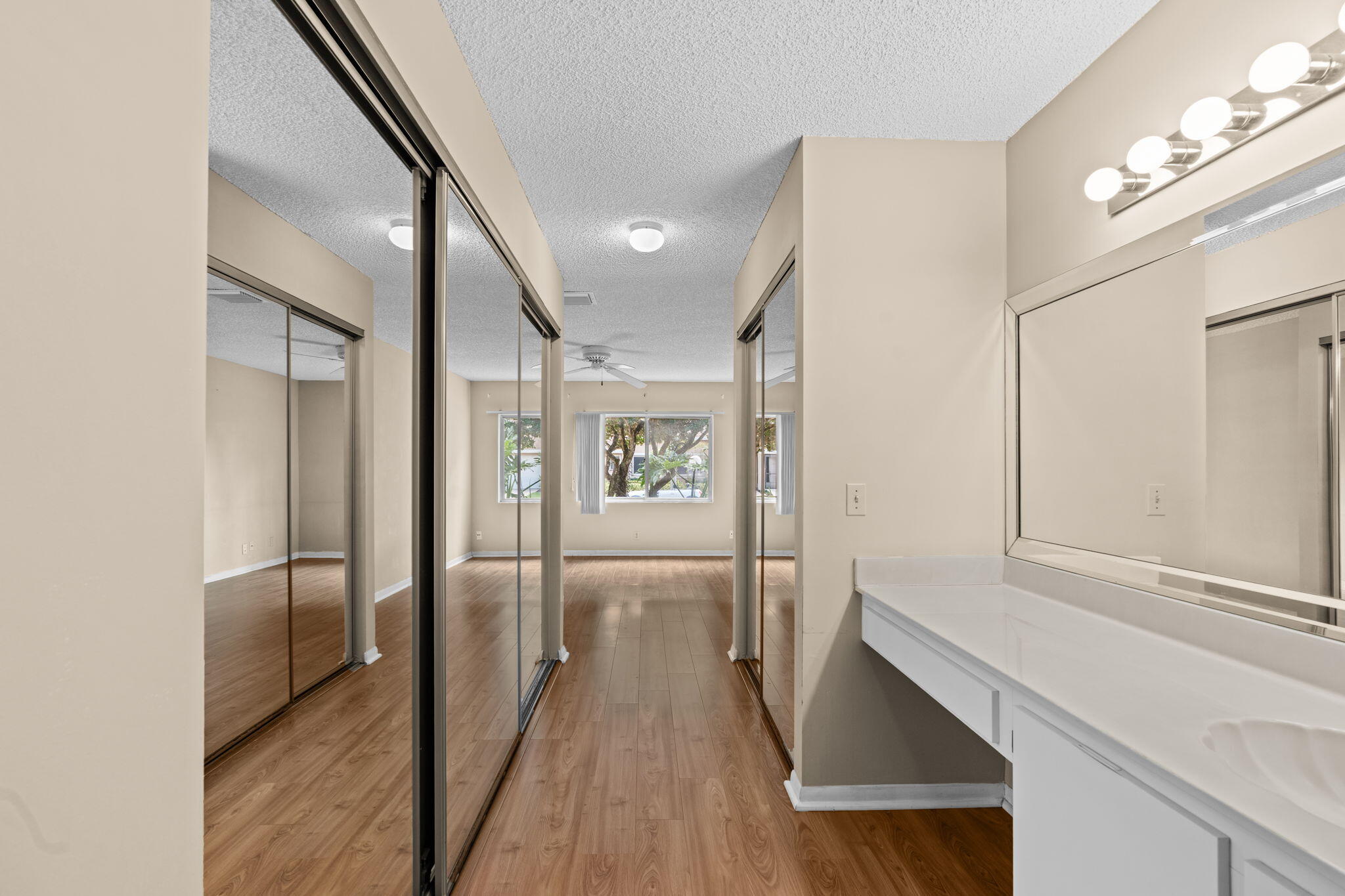 WHISPER WALK SEC C CONDO - Residential