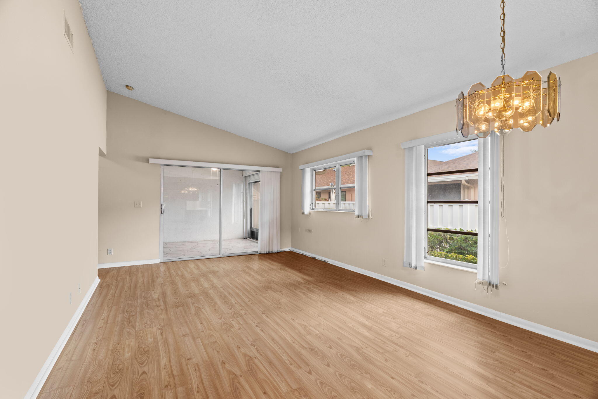 8101 Sweetbriar Way B