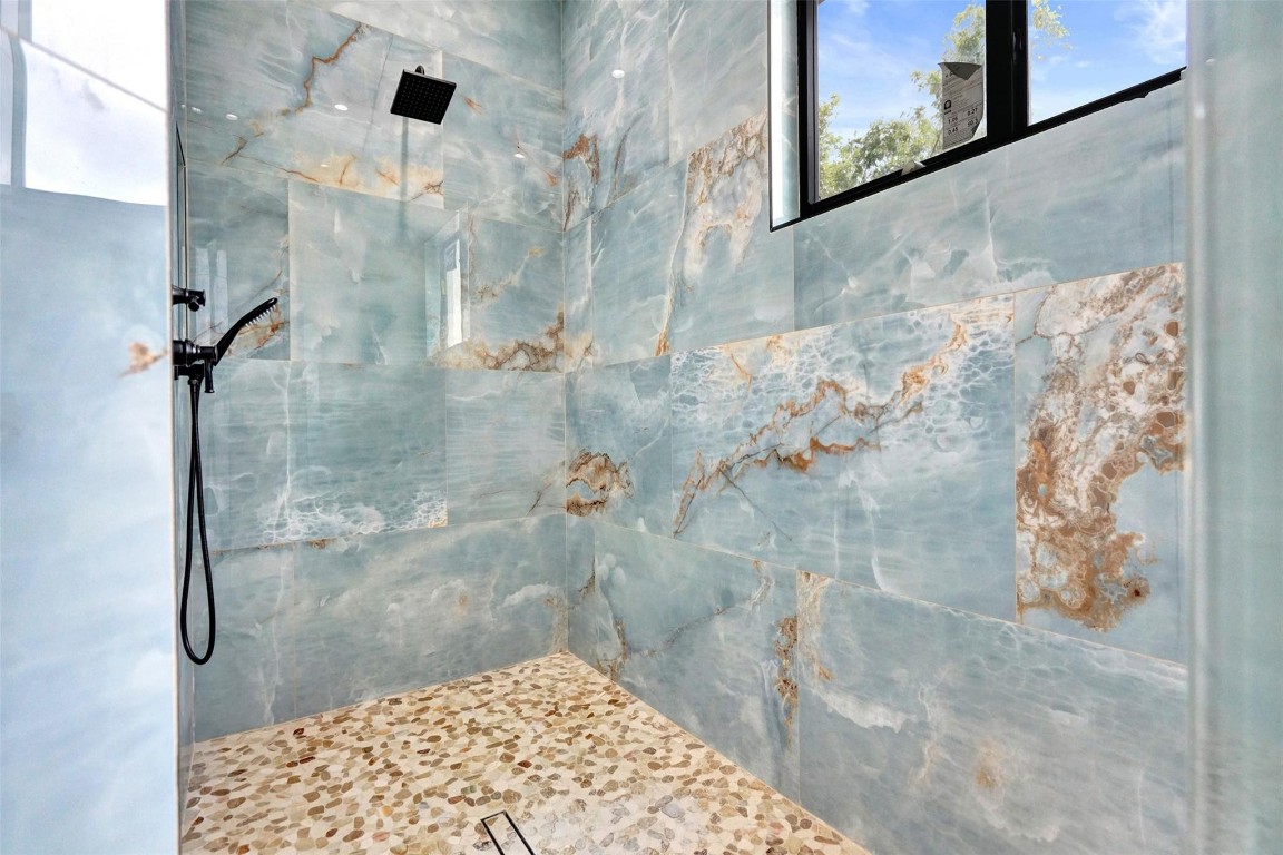 Jaczynski 95-32 B - Residential